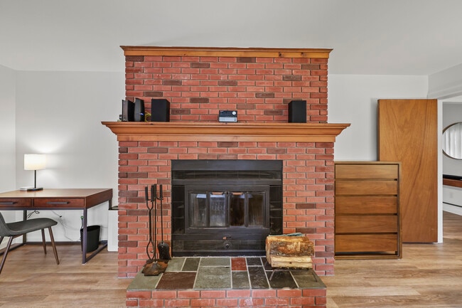 Building Photo - 34 Galway Ct