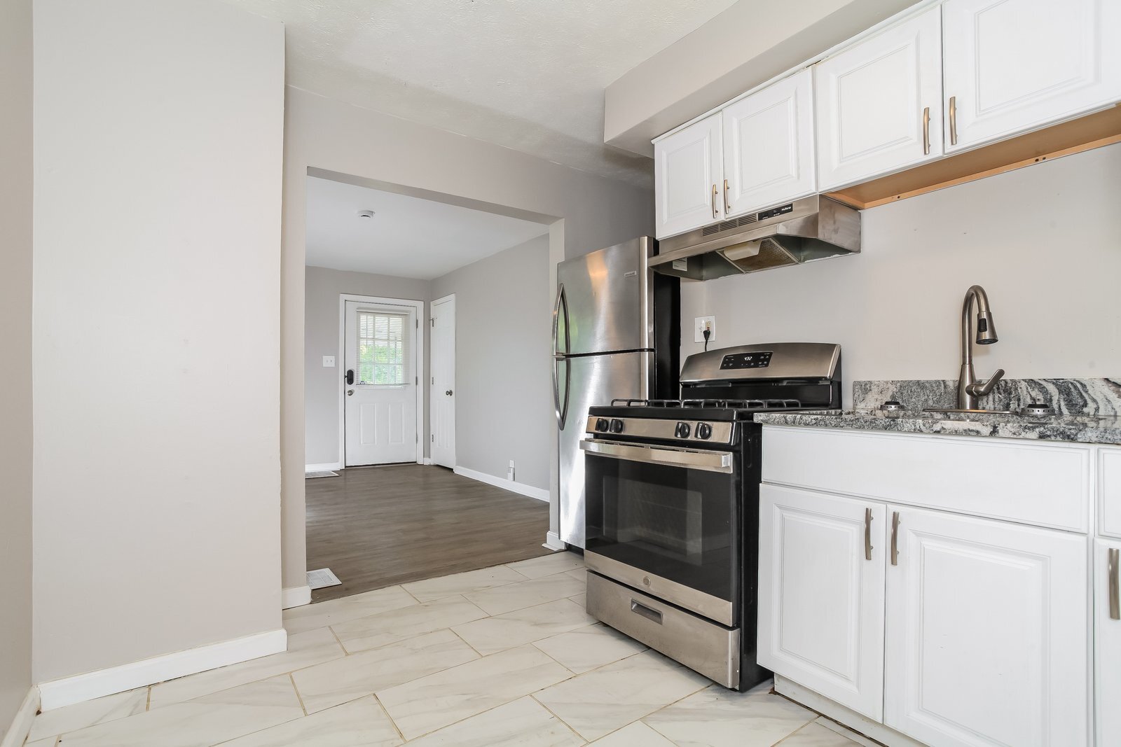 Building Photo - 1726 Gellenbeck St