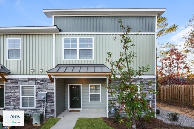 Building Photo - 615 Green Wigeon Rd