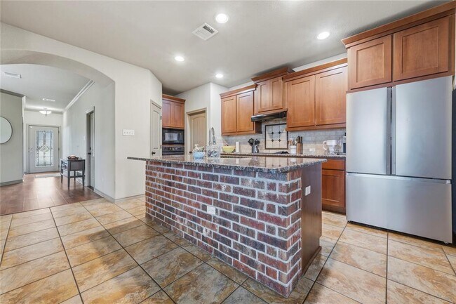 Building Photo - 8318 Campeche Bay Pl