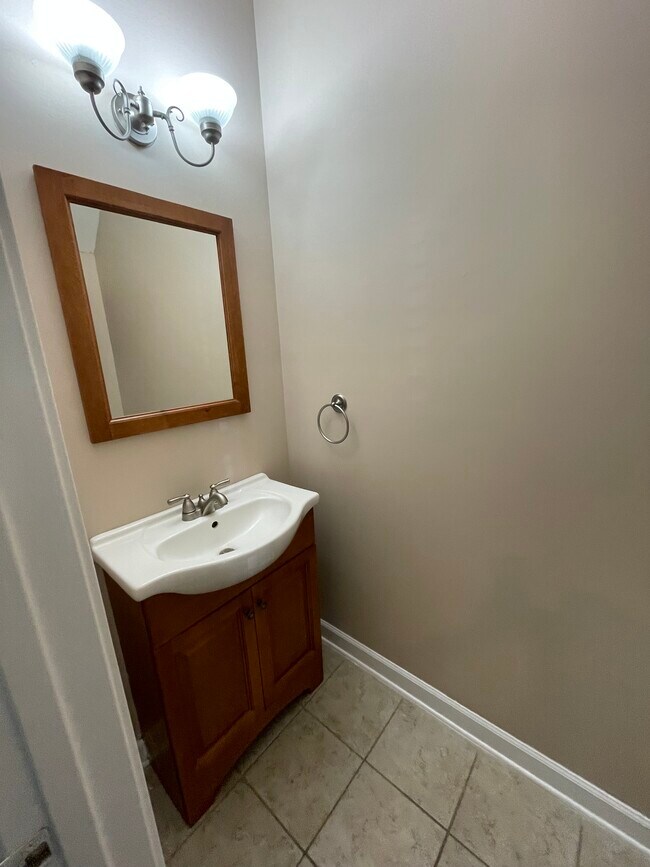Building Photo - 1273 Harris Commons Pl