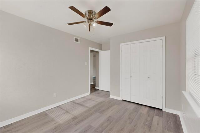 Building Photo - 524 Longridge Dr