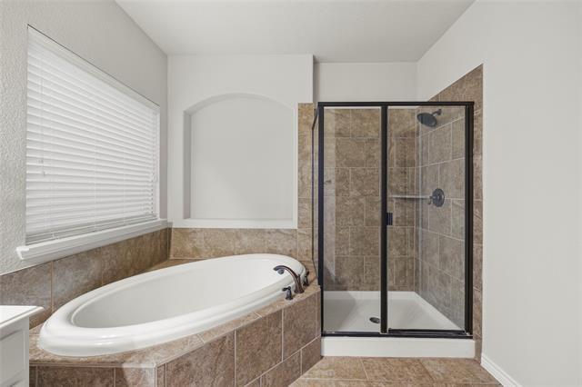 Building Photo - 2408 Comal Ct