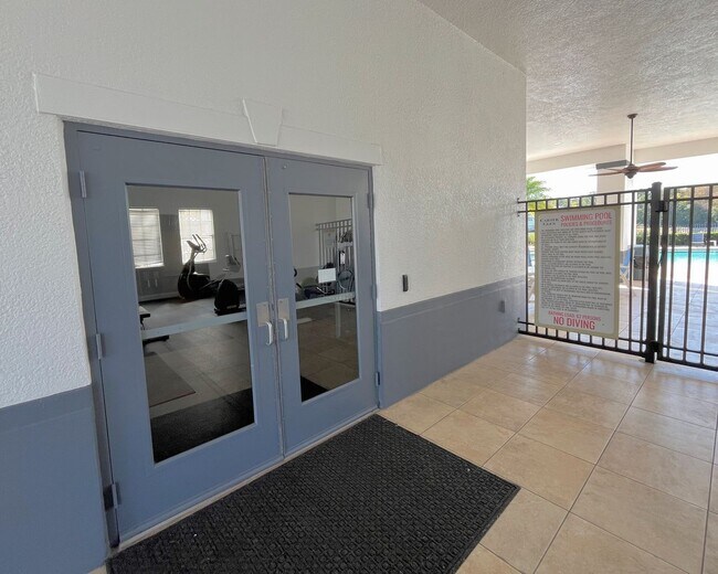 Building Photo - 6464 S Goldenrod Rd