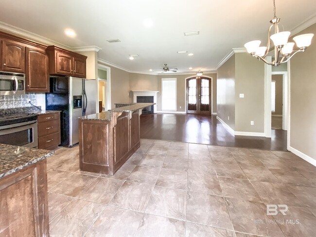 Building Photo - 9426 Sanibel Loop