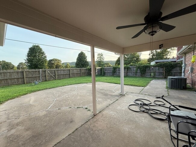 Building Photo - Spacious 4BR House in Tulsa