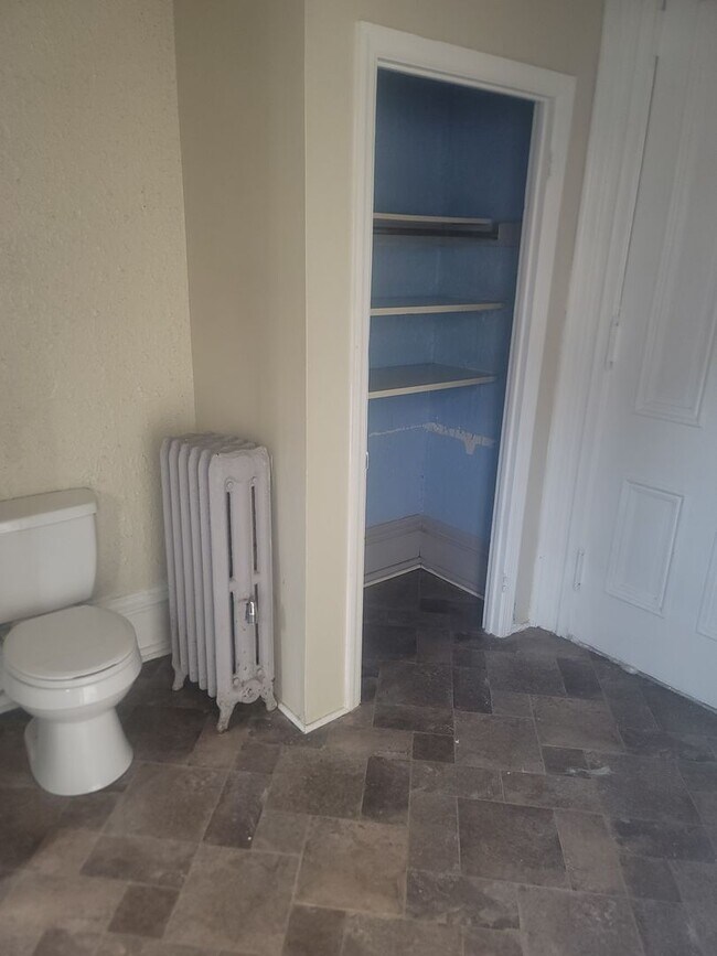 Building Photo - 49-51 West Market Street