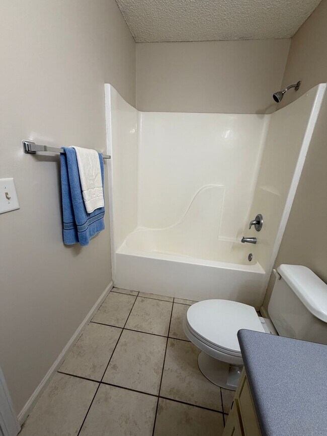 Building Photo - 101 Talbot Ct