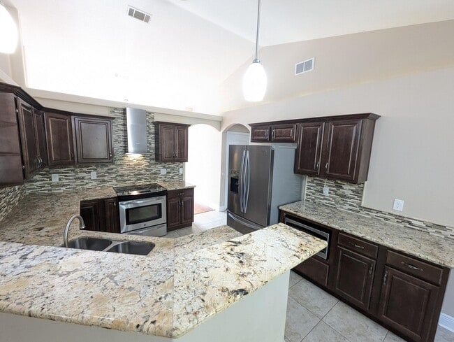 Building Photo - 6686 Bryant Rd