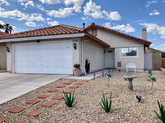 Primary Photo - 7728 Barbican Ct