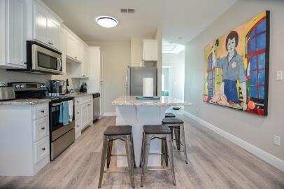 Building Photo - 1518 Avenue W