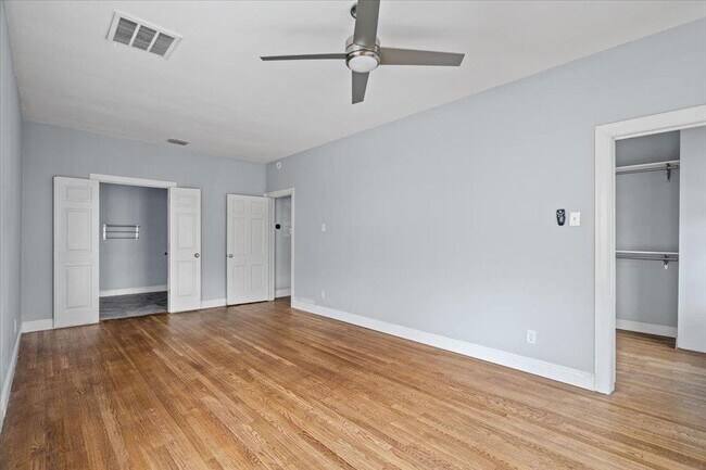 Building Photo - 10302 Aspen St