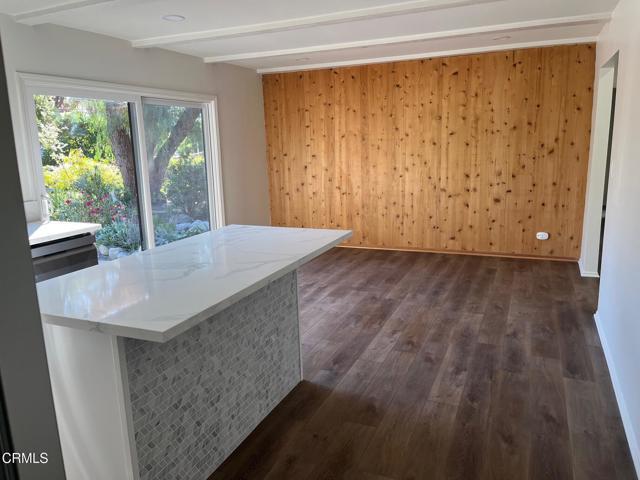 Building Photo - 1208 N Montgomery St