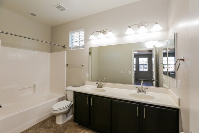 Building Photo - 1737 S Desert View Pl