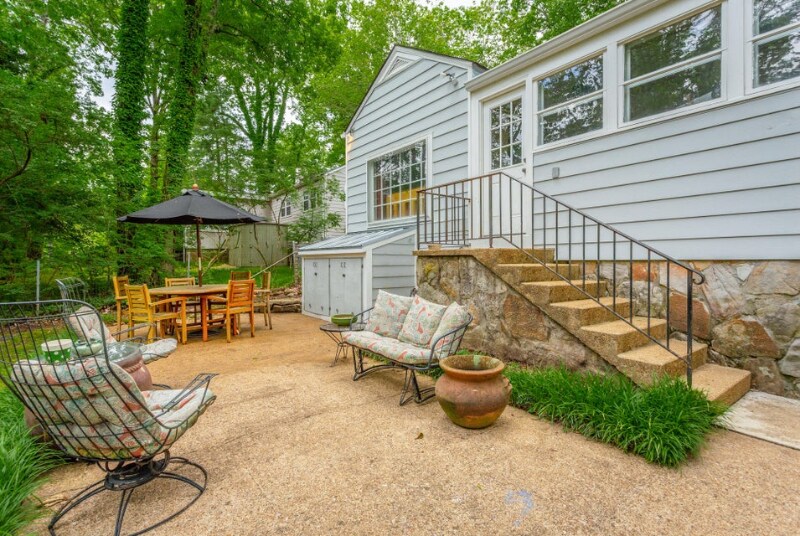 Building Photo - 1403 Cinderella Rd