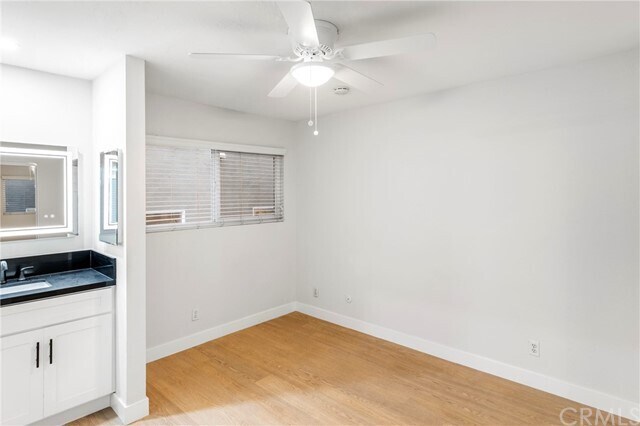 Building Photo - 1619 W Balboa Blvd