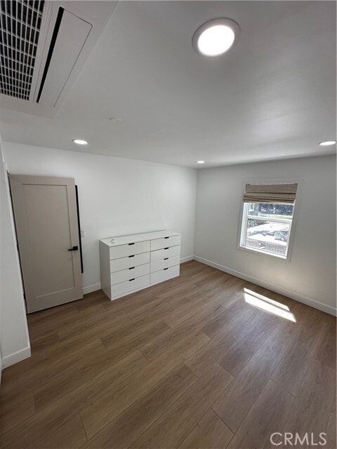 Building Photo - 967 W 23rd St