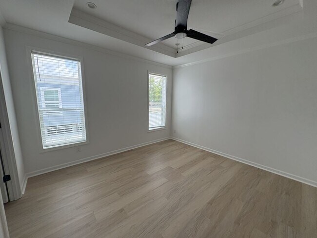 Building Photo - 1643 Voyager Dr