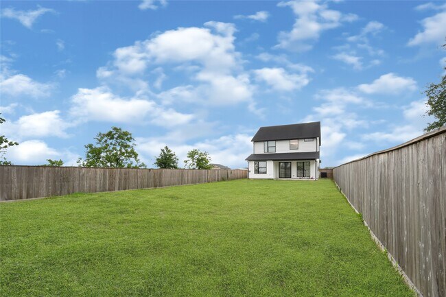 Building Photo - 659 Rd 5846
