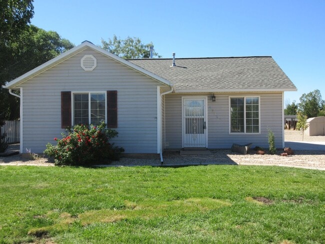 Building Photo - 2 bedroom, 1 bathroom home