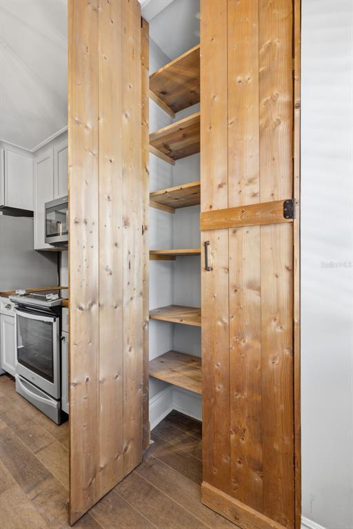 Building Photo - 2117 W Dekle Ave