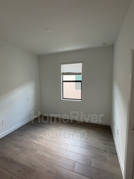 Building Photo - 14290 Winding Cedar Wy