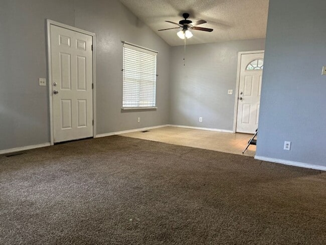 Building Photo - Cozy 3 BEDROOM 2 BATH FOR RENT IN JOPLIN-$1200 RENT-$1200 DEPOSIT