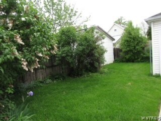 Building Photo - 157 Springville Ave