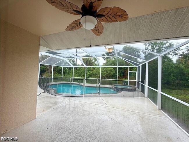 Building Photo - 1466 Argyle Dr