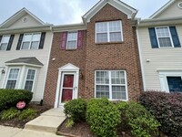 Building Photo - Charming Townhome in Established South Dur...