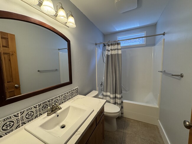 Building Photo - 26 Meriwether Ave