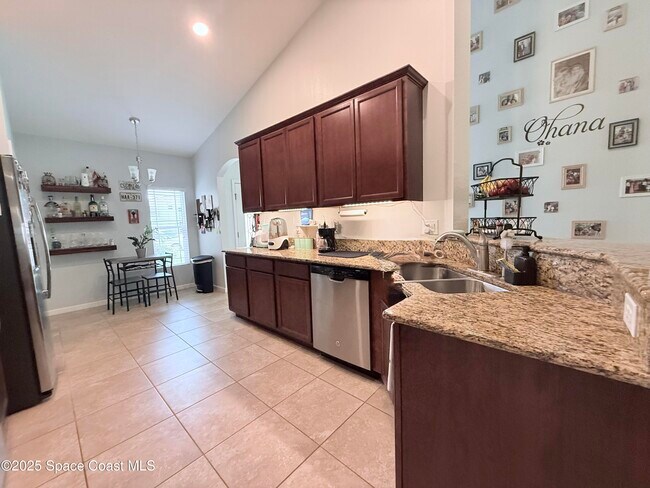 Building Photo - 5342 Radiance Ct