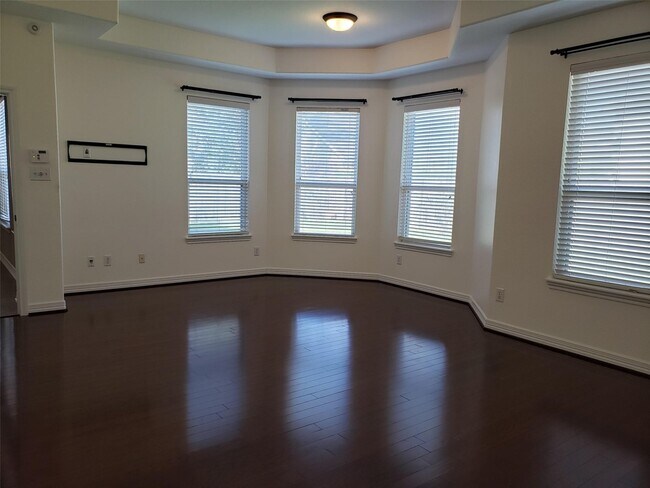 Building Photo - 3607 Cat Springs Ln