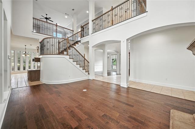 Building Photo - 959 Roxbury Way