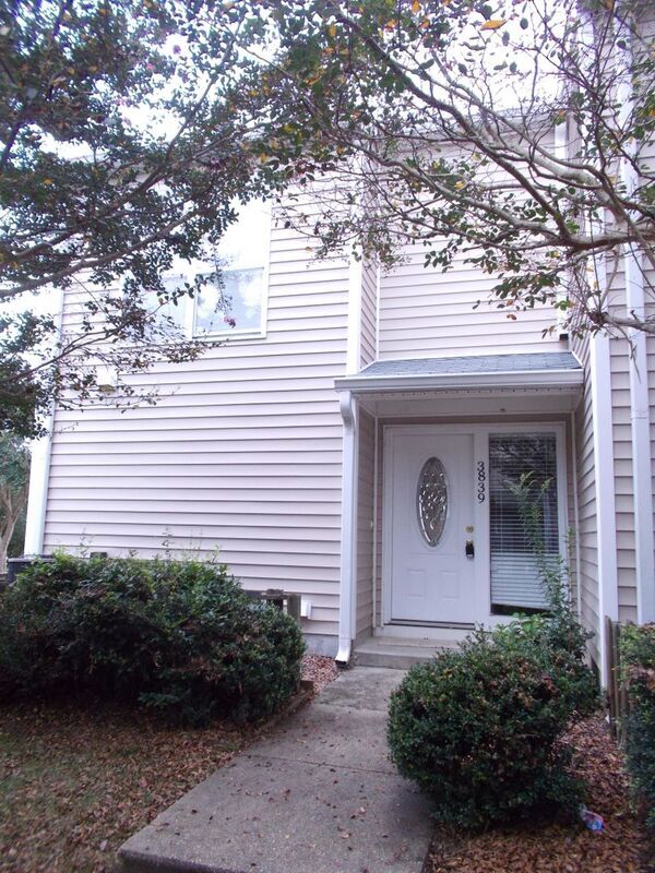 Primary Photo - 3839 Staffordshire Ln