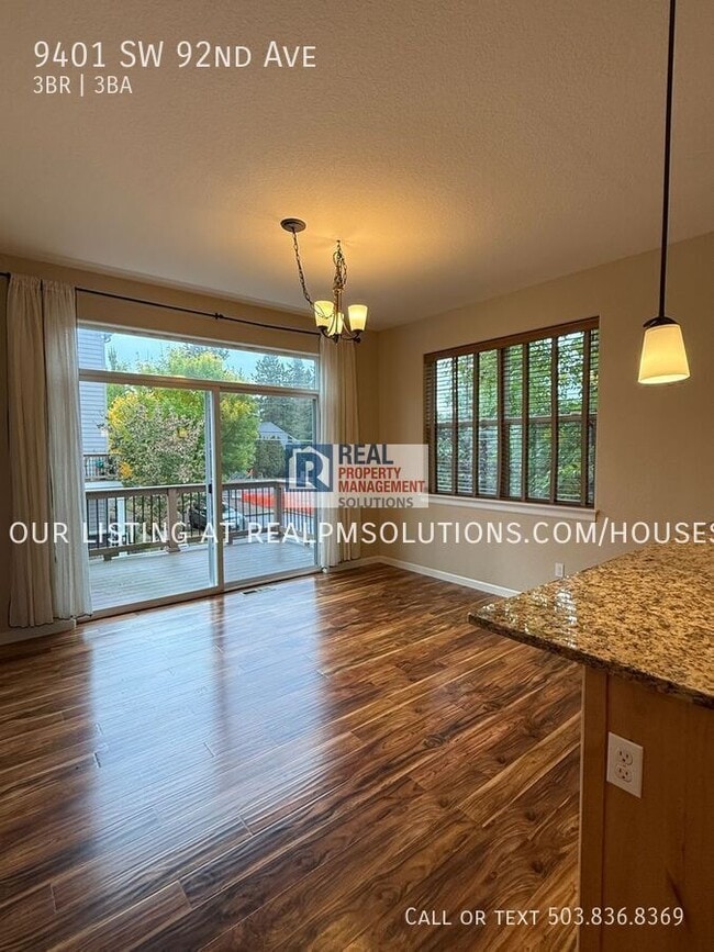 Building Photo - 9401 SW 92nd Ave