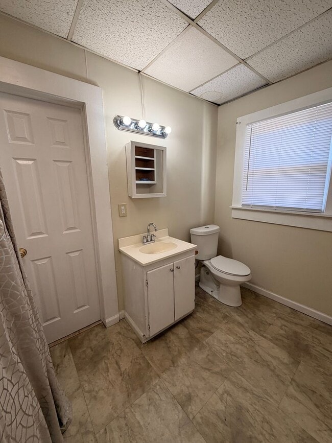 Building Photo - 1300 N Broad St