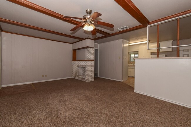 Building Photo - 2517 Broadview- House