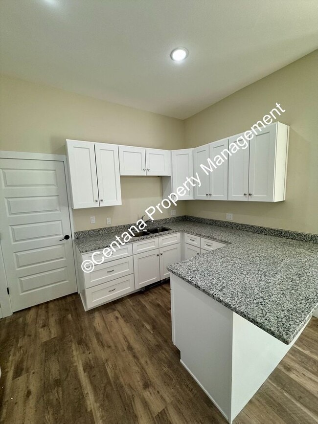 Building Photo - 614 N Alaska St