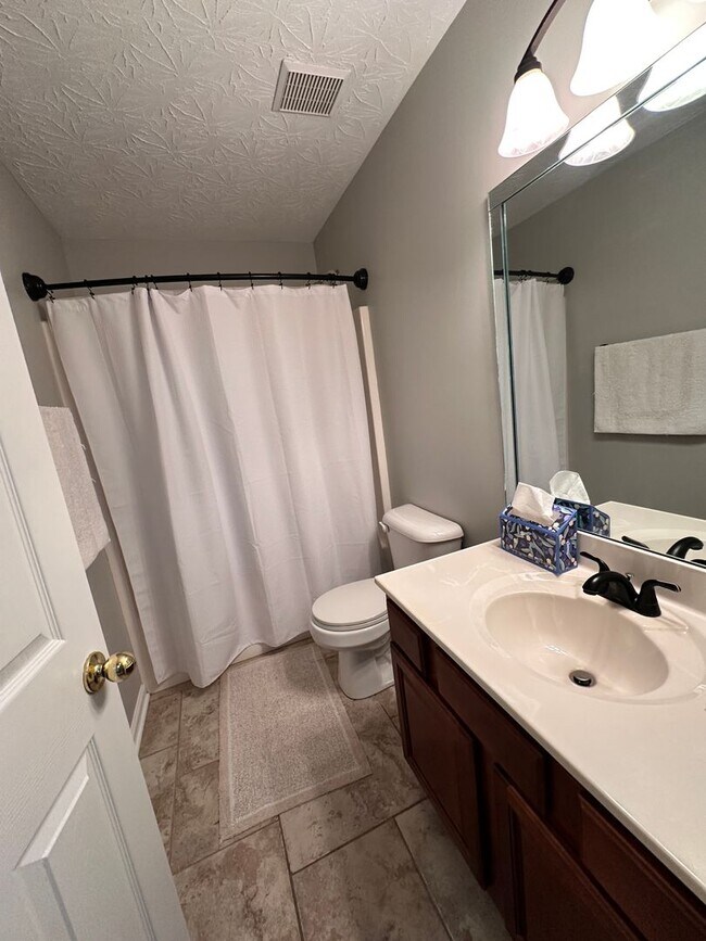 Building Photo - COMING SOON! Beautiful Single Family House with 3 BR and 2 Baths! All Electric, Garage