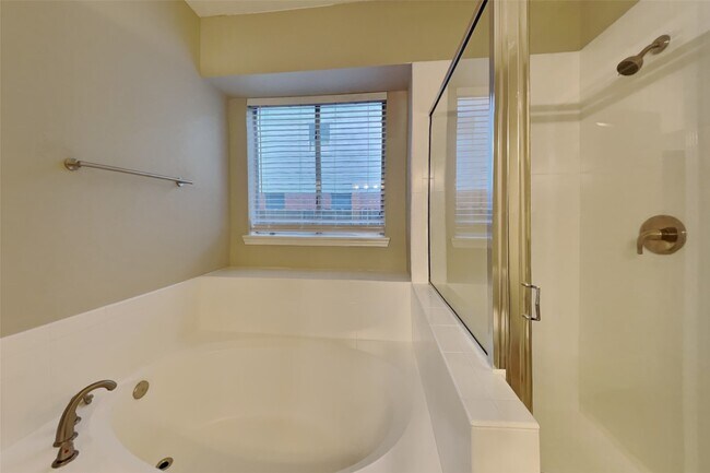 Building Photo - 16411 Willingham Way