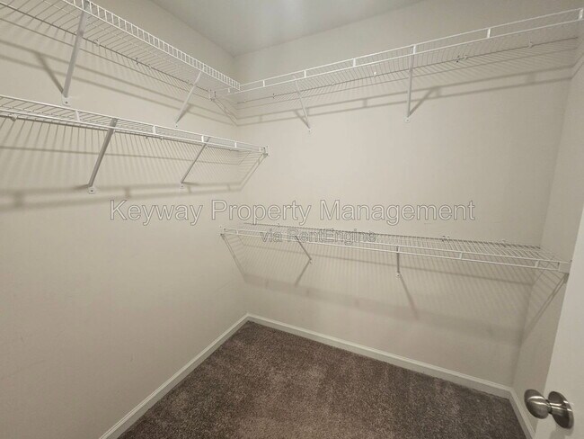 Building Photo - 6064 High Top Ln