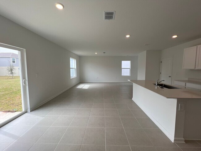 Building Photo - Perfect Home waiting for you!