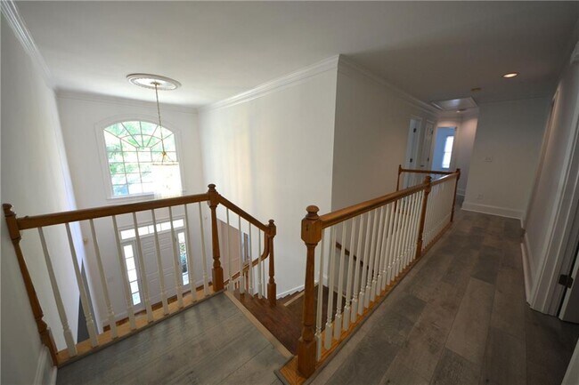 Building Photo - 135 Brightmore Way
