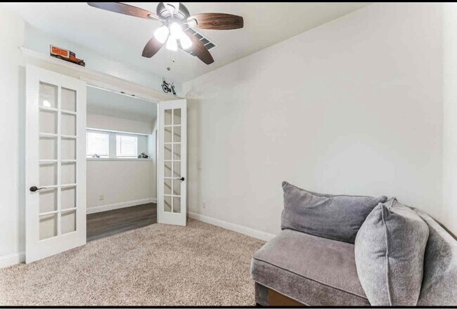 Building Photo - 207 Arborside Dr