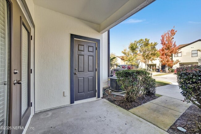 Building Photo - 480 Cabernet Pl