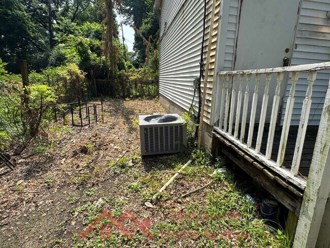Building Photo - 3569 Douglass Ave