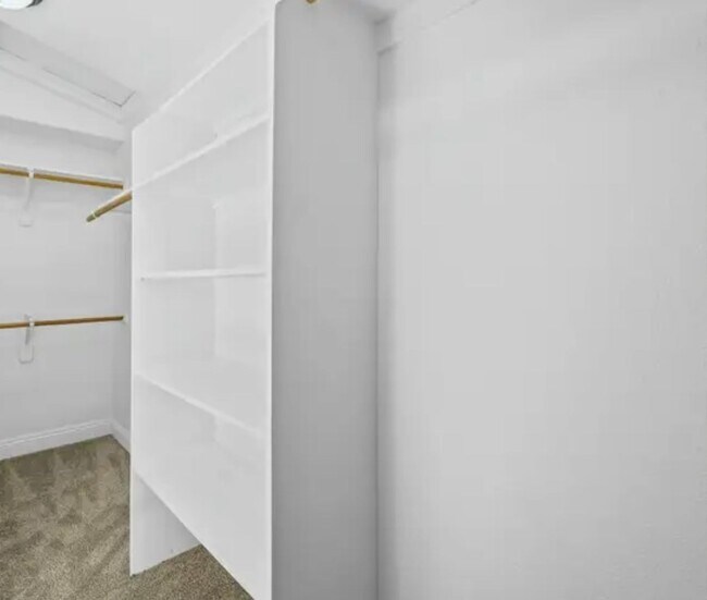 Building Photo - Single Family Home