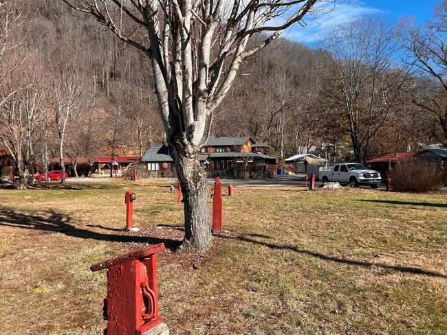 Building Photo - RV Lot Spot in Maggie Valley