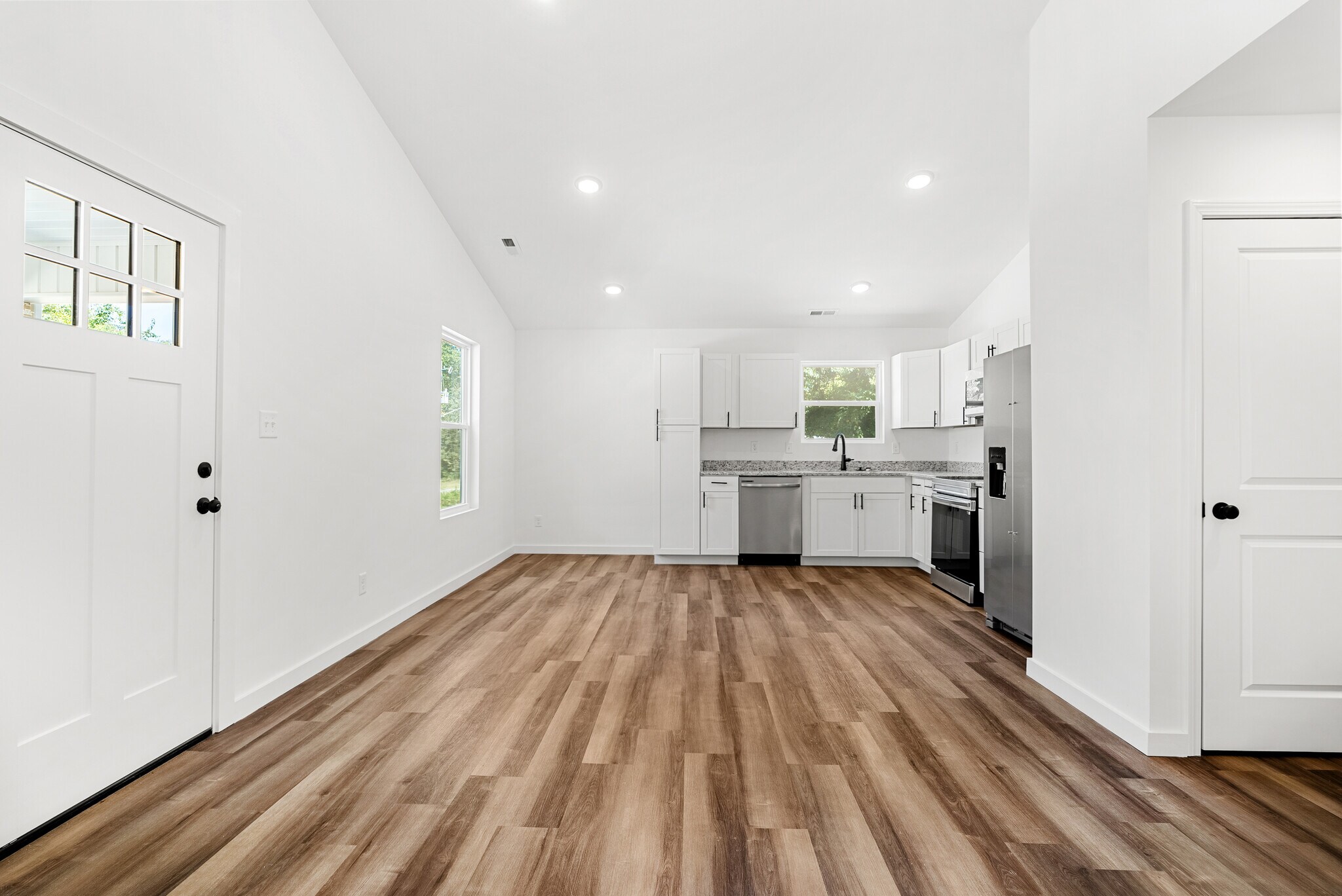 Building Photo - 212 Avenue C